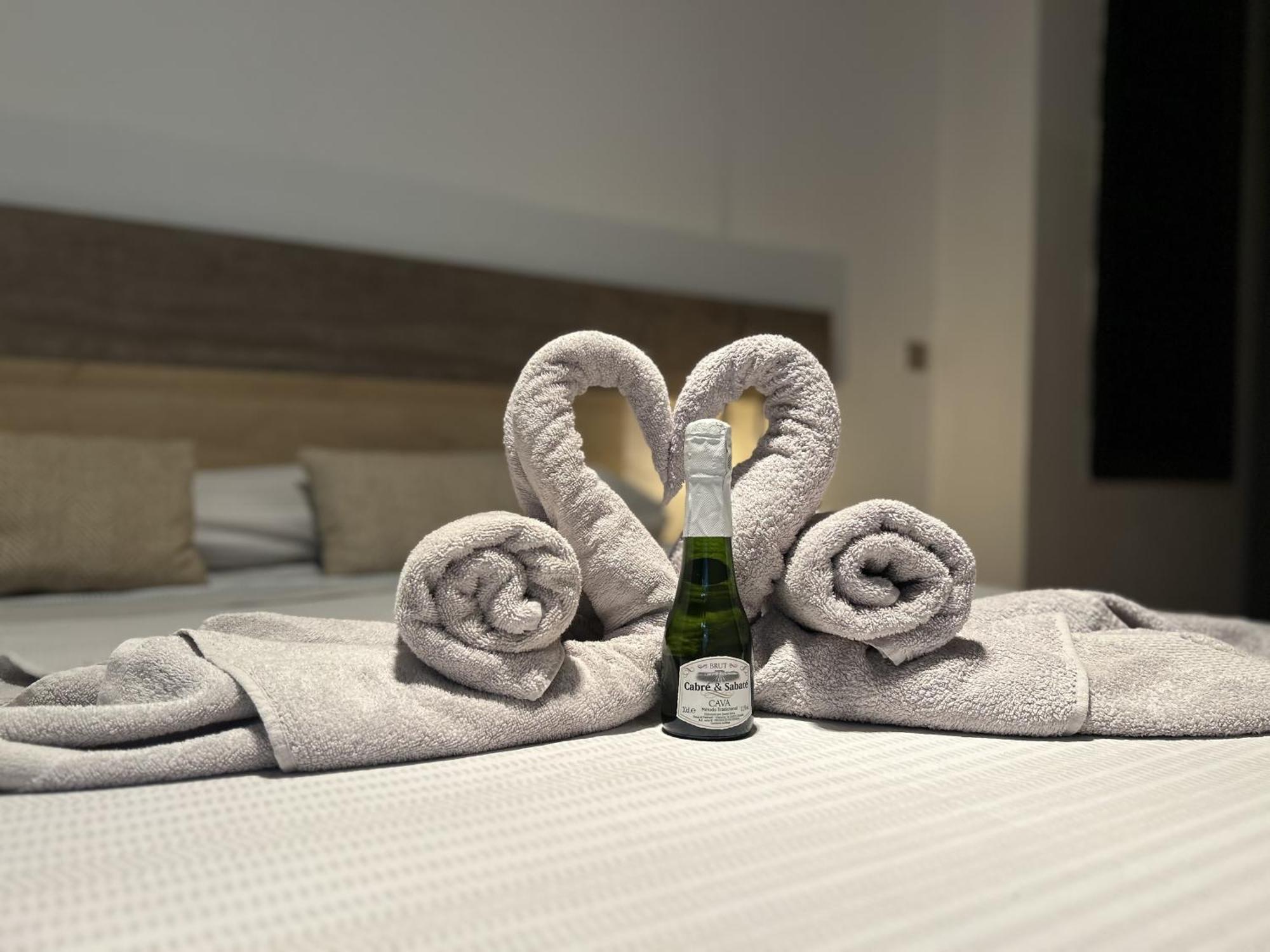 Lujo A Tu Alcance Con Spa Y Garaje Pleno Centro Huelva Exterior foto